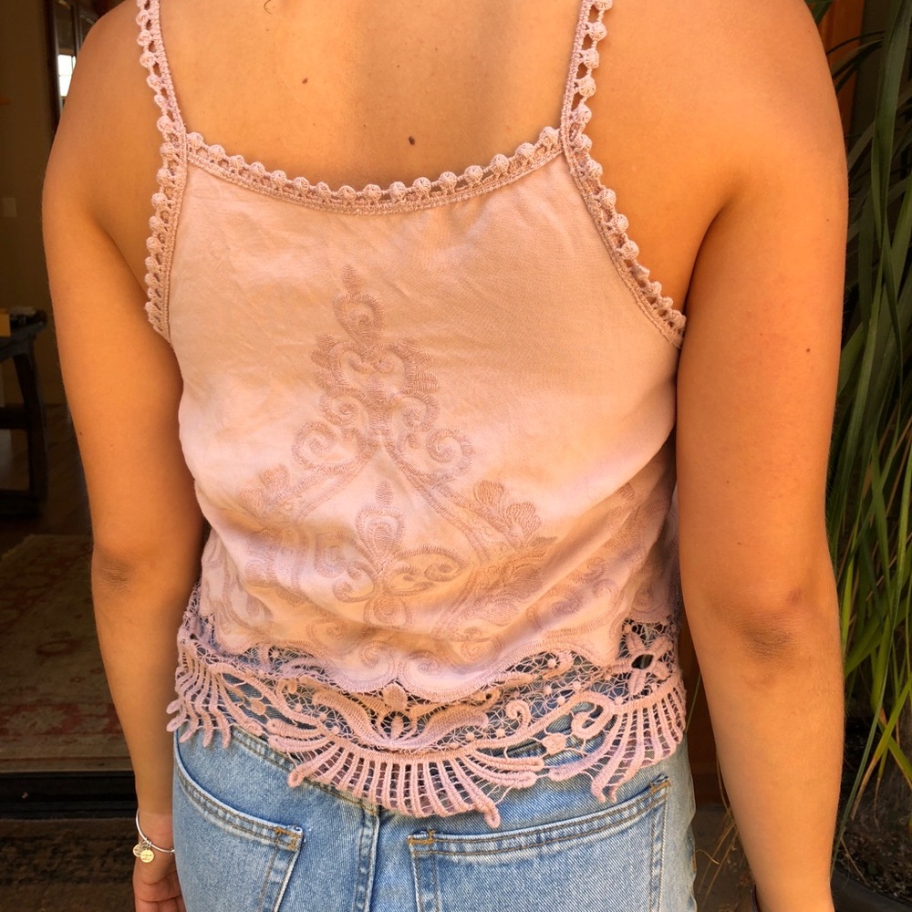 Pink crop top with detail - Picture 2 of 2